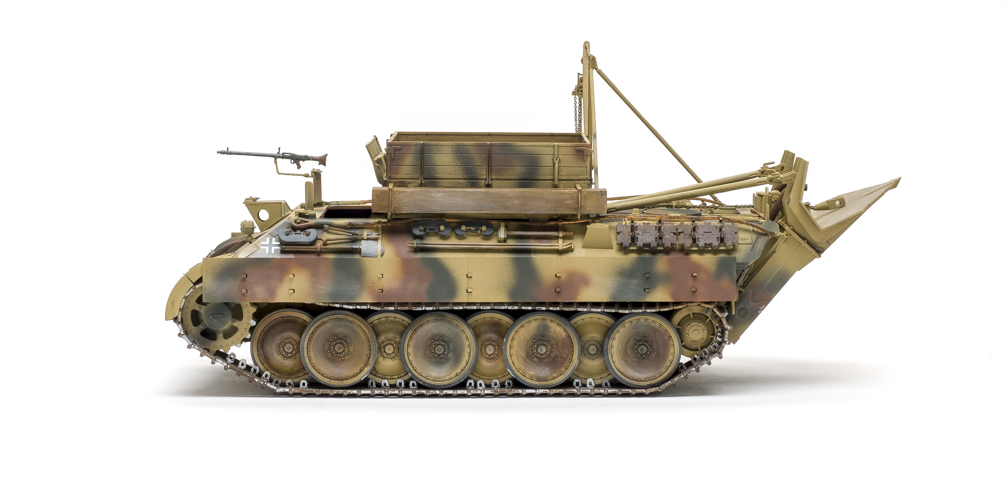 FSMWB0219_Takom_Bergepanther_07