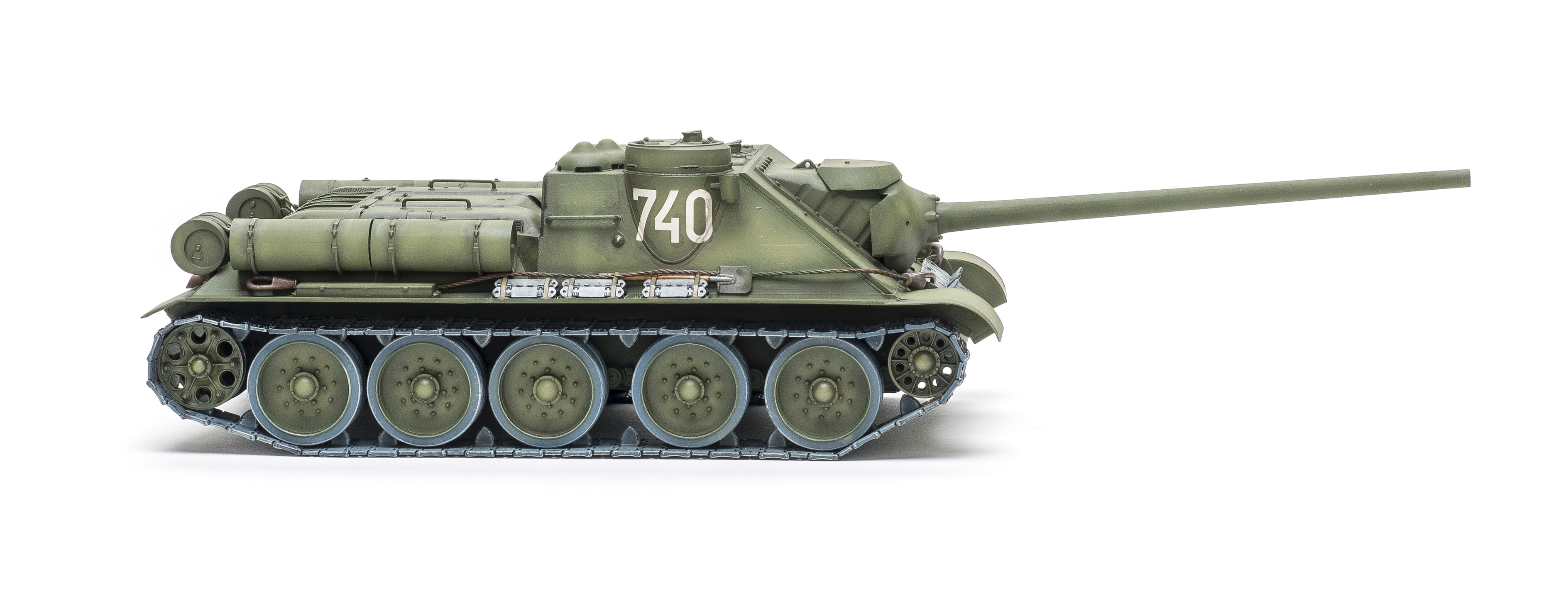 Build review of the Zvezda SU-100 scale model kit | FineScale 