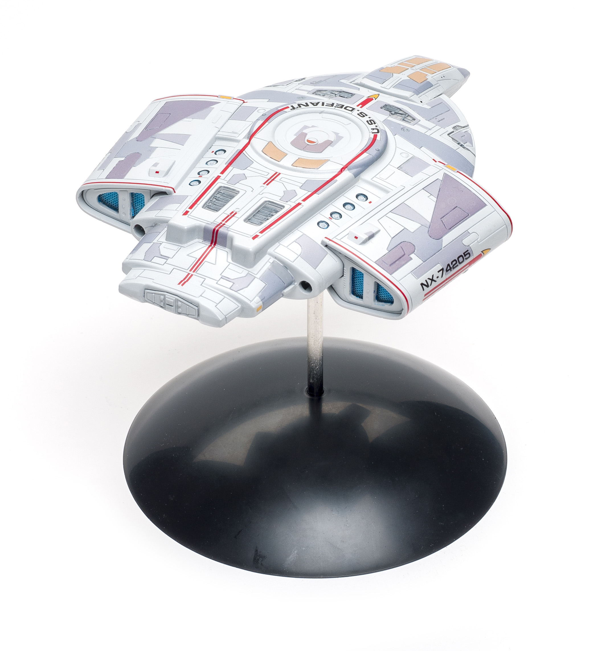 FSMWB0719_PolarLights_USSDefiant_03