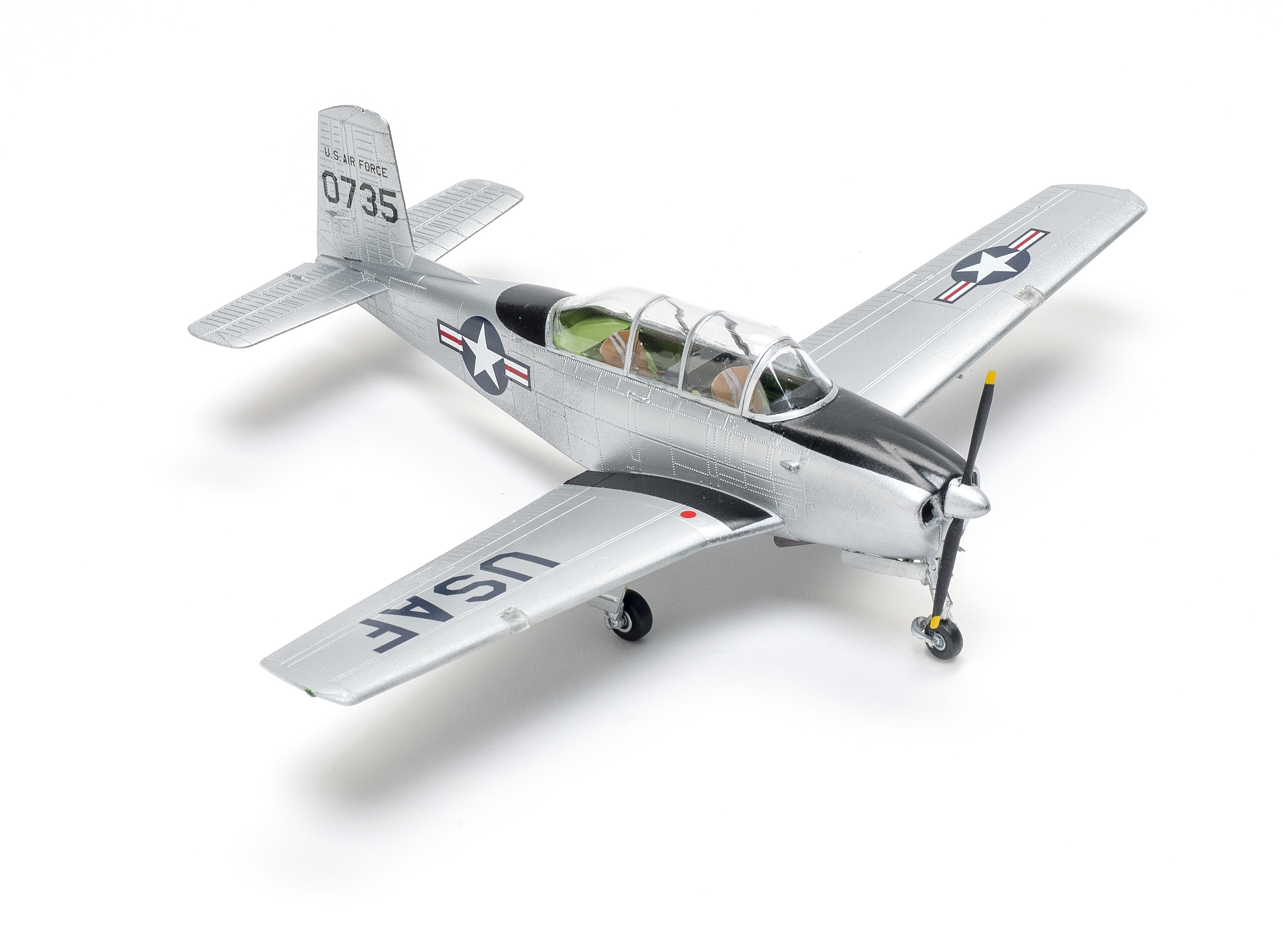 Build review of the Minicraft T-34A Mentor scale model kit ...