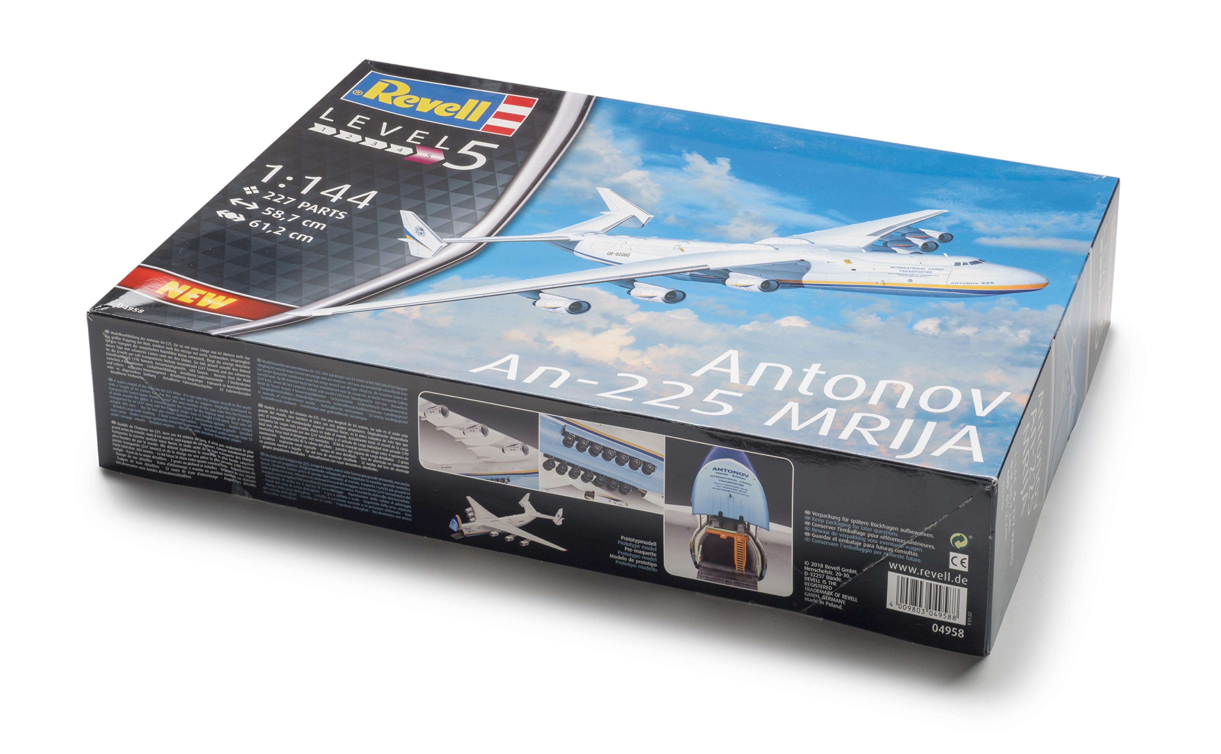 Build review of the Revell Antonov An-225 Mriya scale model kit