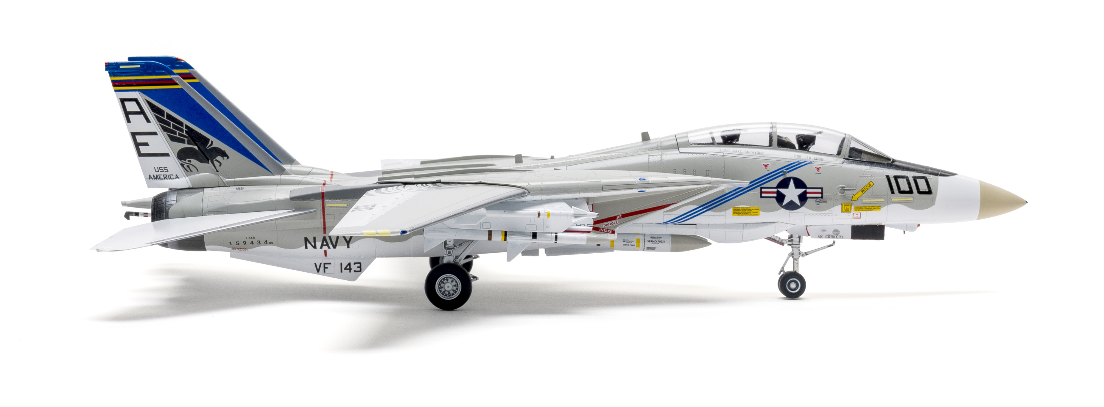 FSMWB0420_Academy_F14A_Tomcat_06