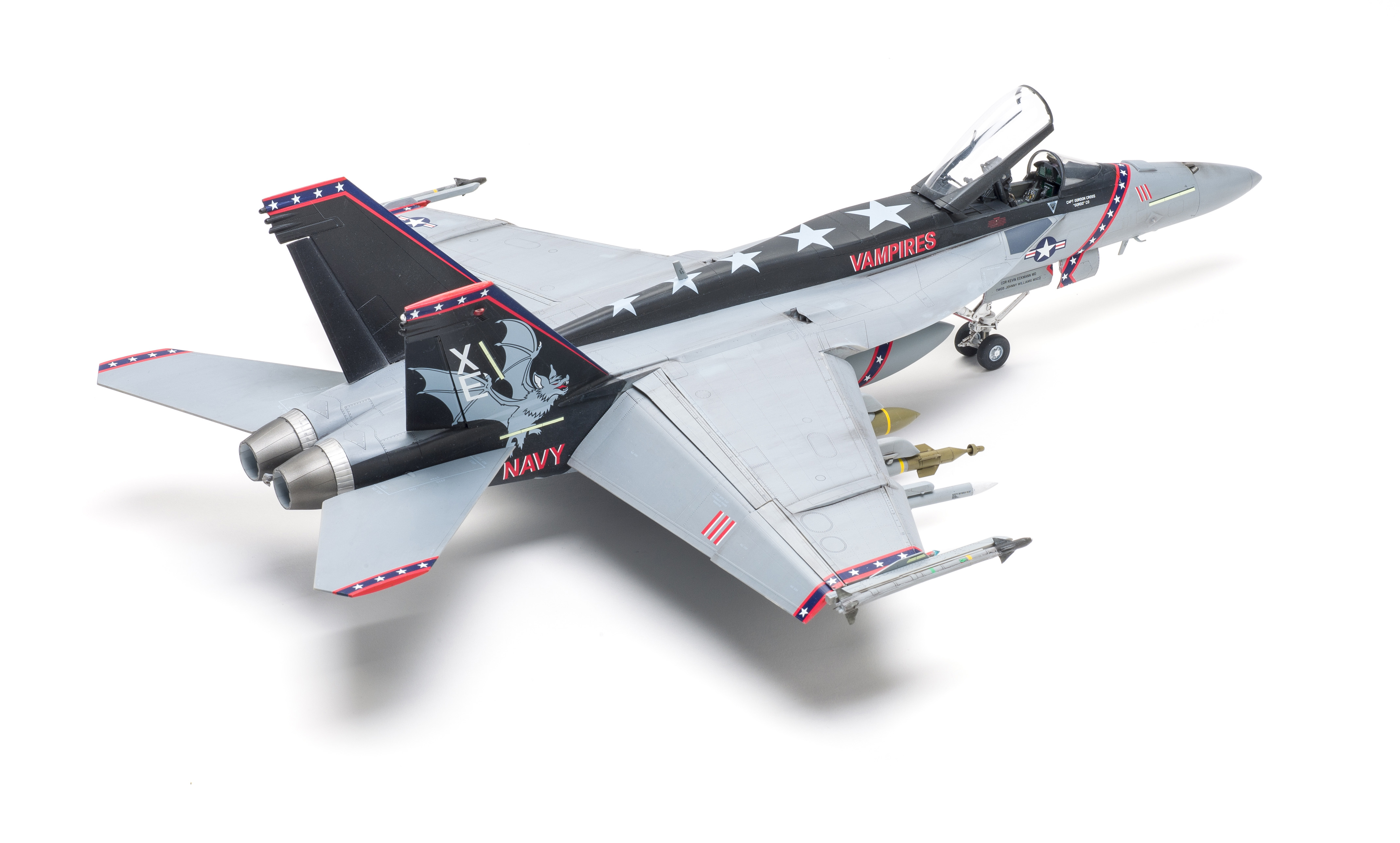 FSMWB0220_Revell_FA18_Super_Hornet_03