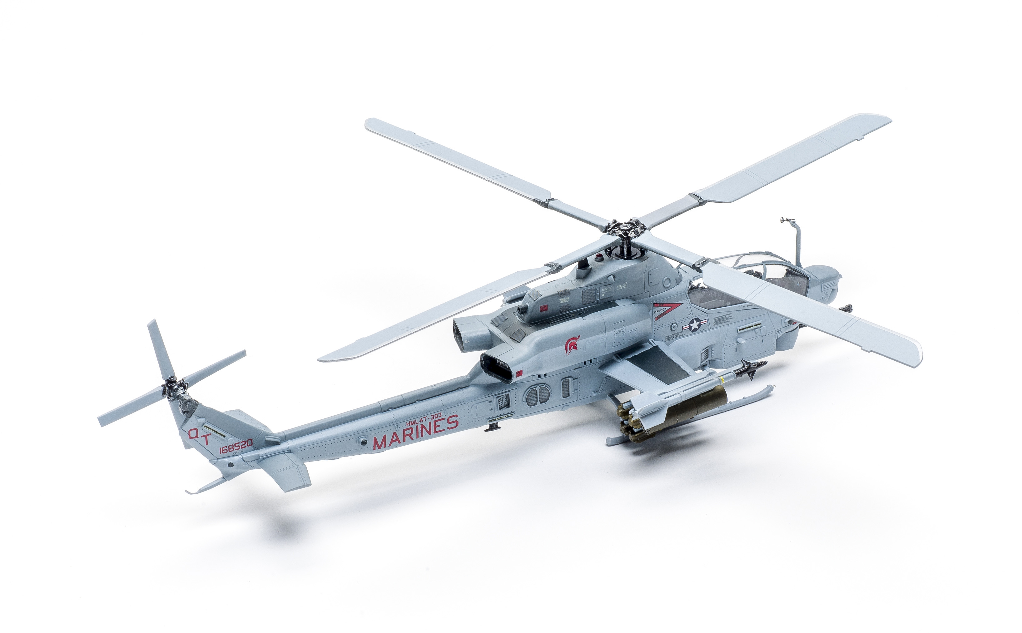 FSMWB1020_Dream_AH1Z_Viper_02