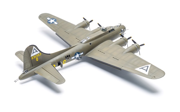 Build review of the HK Models’ B-17G scale model aircraft kit ...