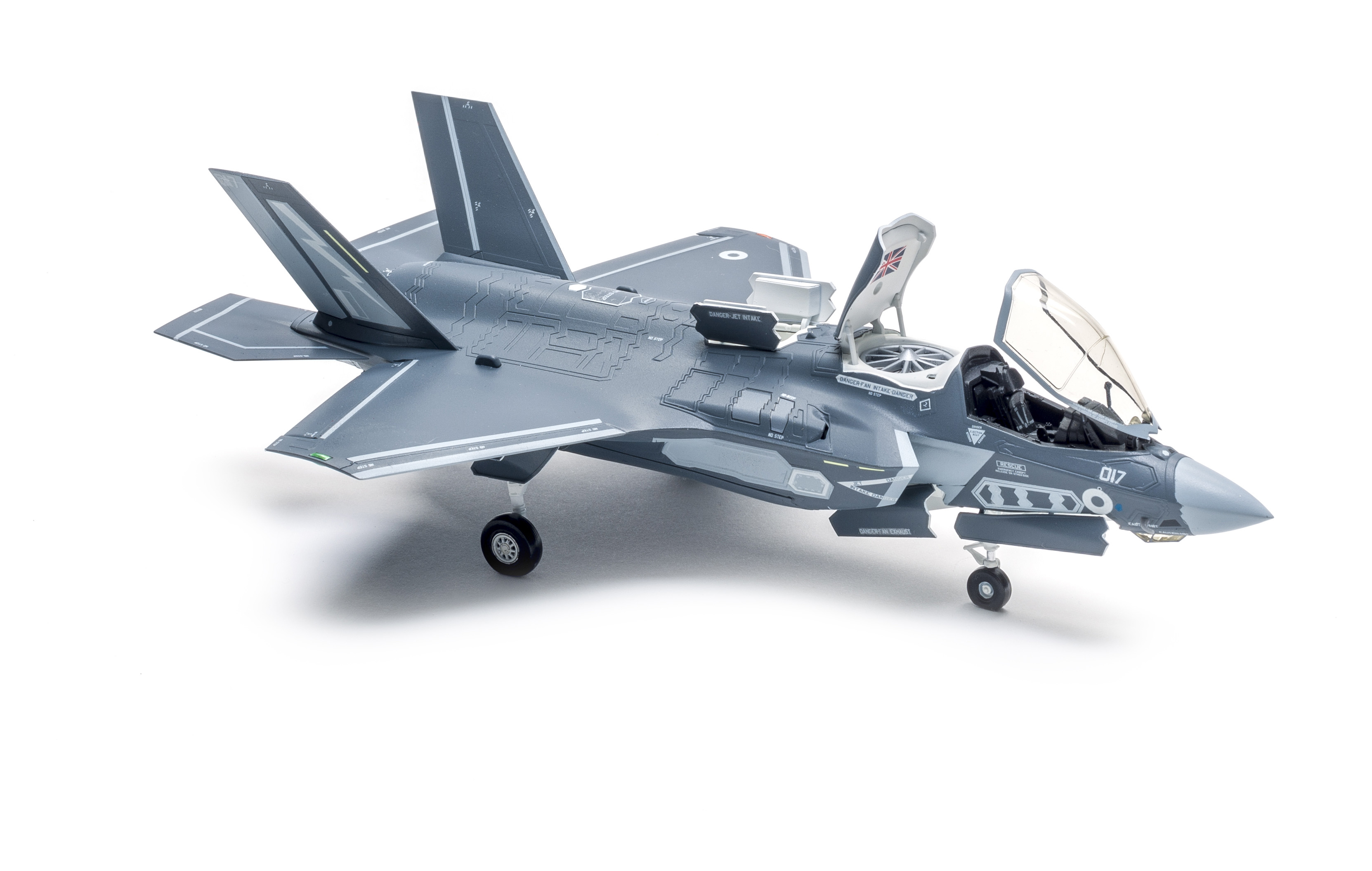 FSMWB0920_Italeri_F35B_03