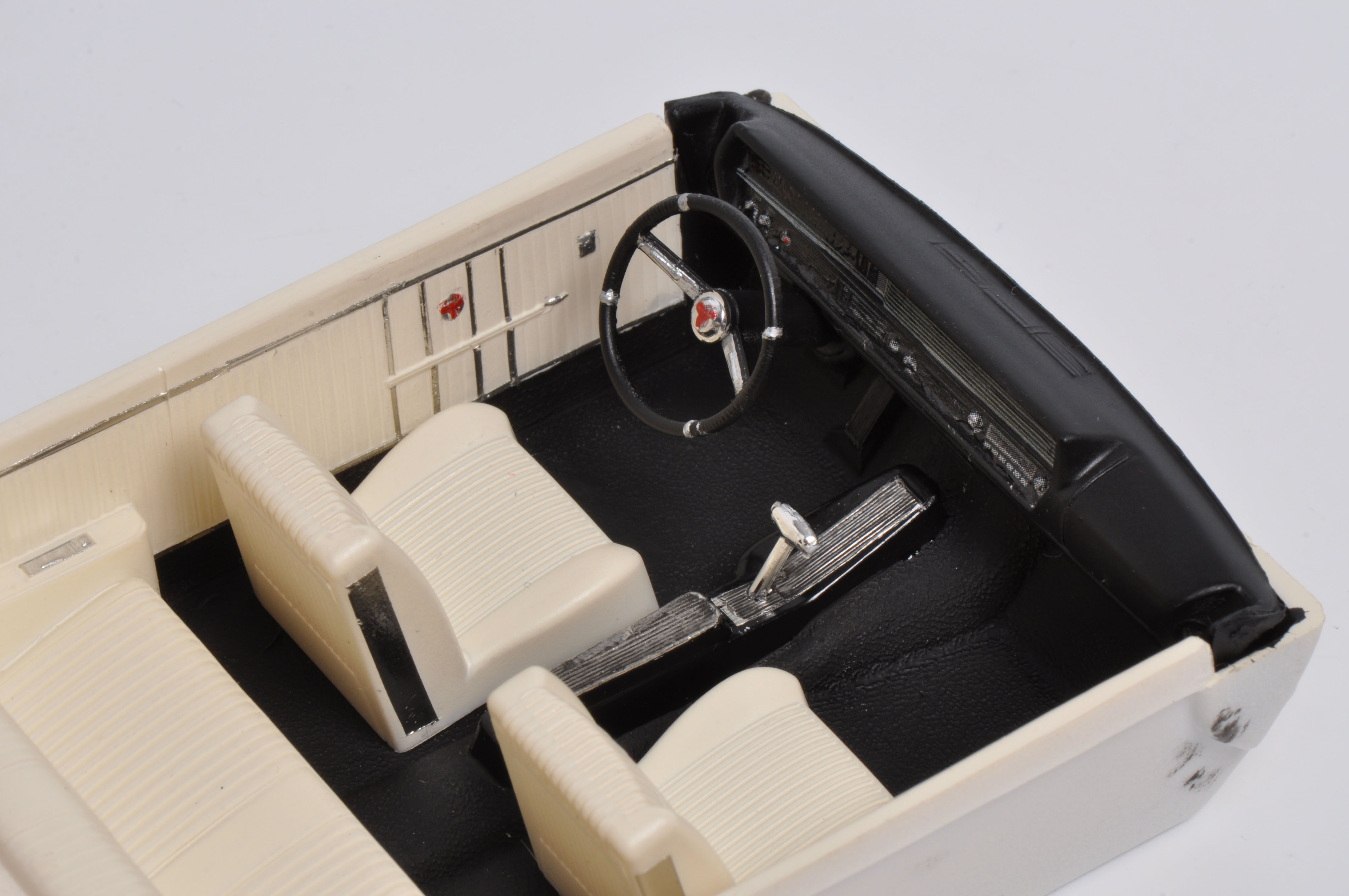 Build review of the AMT 1964 Oldsmobile F-85 Cutlass