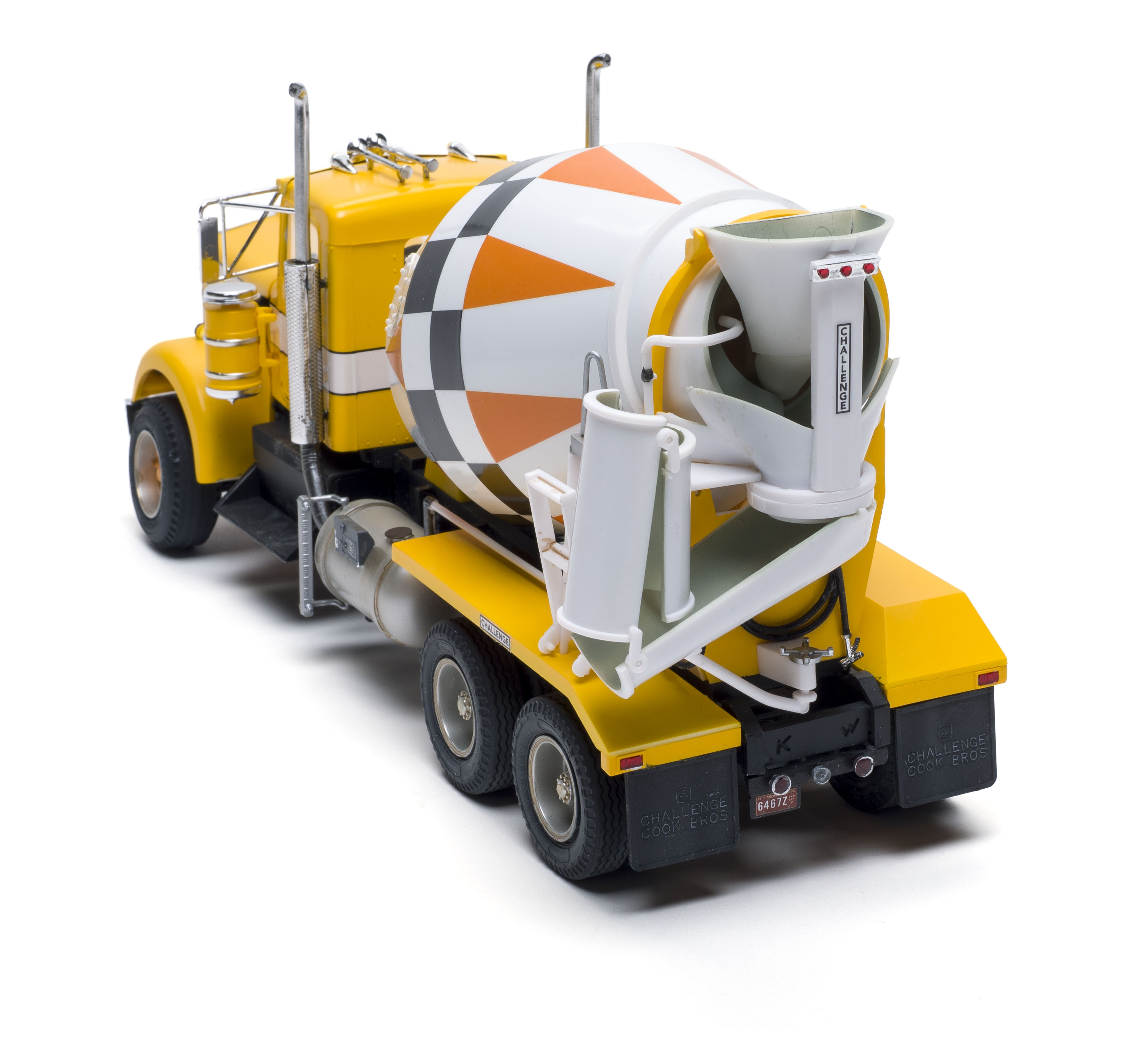 Build review of the AMT Kenworth/Challenger transit mixer