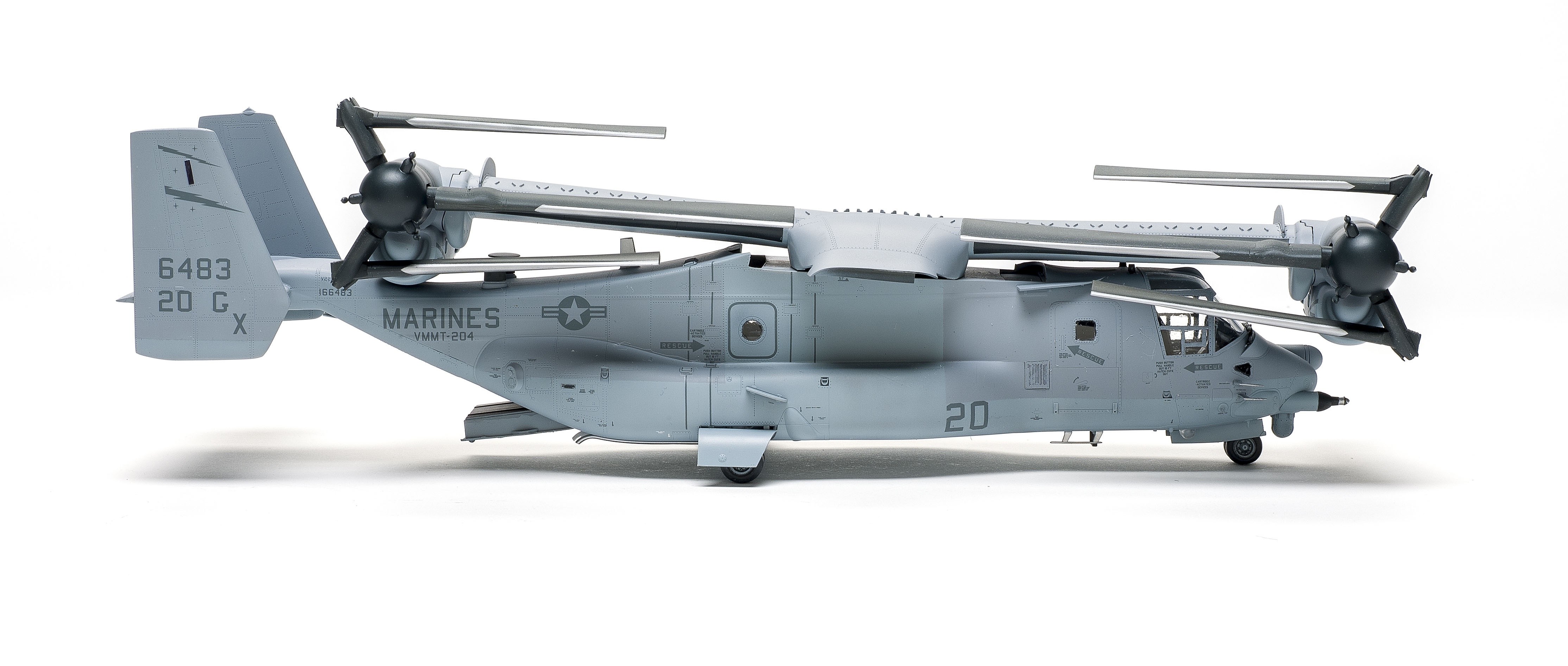 476 81769 ホビーボス 1/48アメリカMV-22 オスプレイ 100A5 - プラモデル