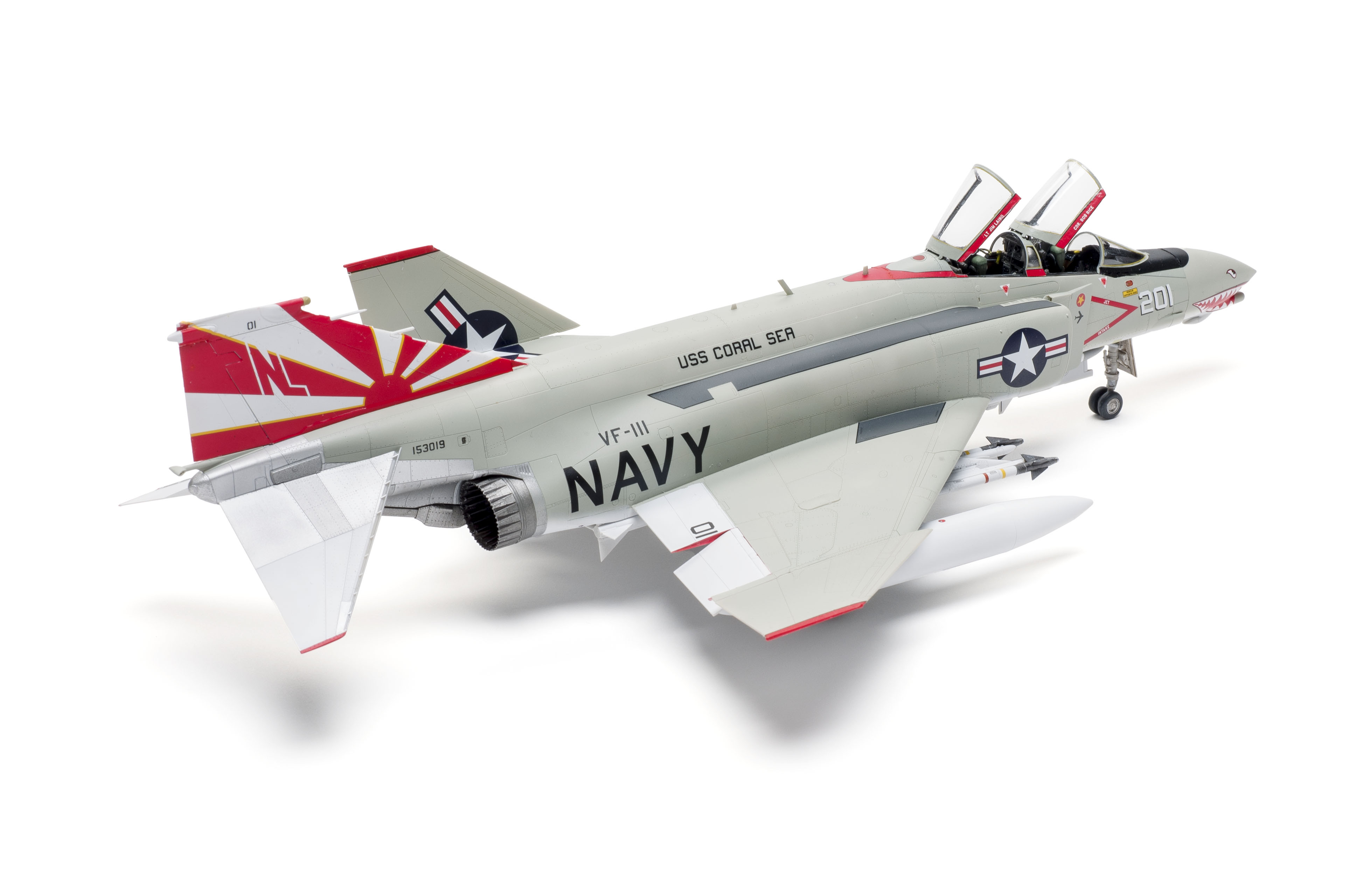 Build review of the Tamiya McDonnell Douglas F-4B Phantom II scale