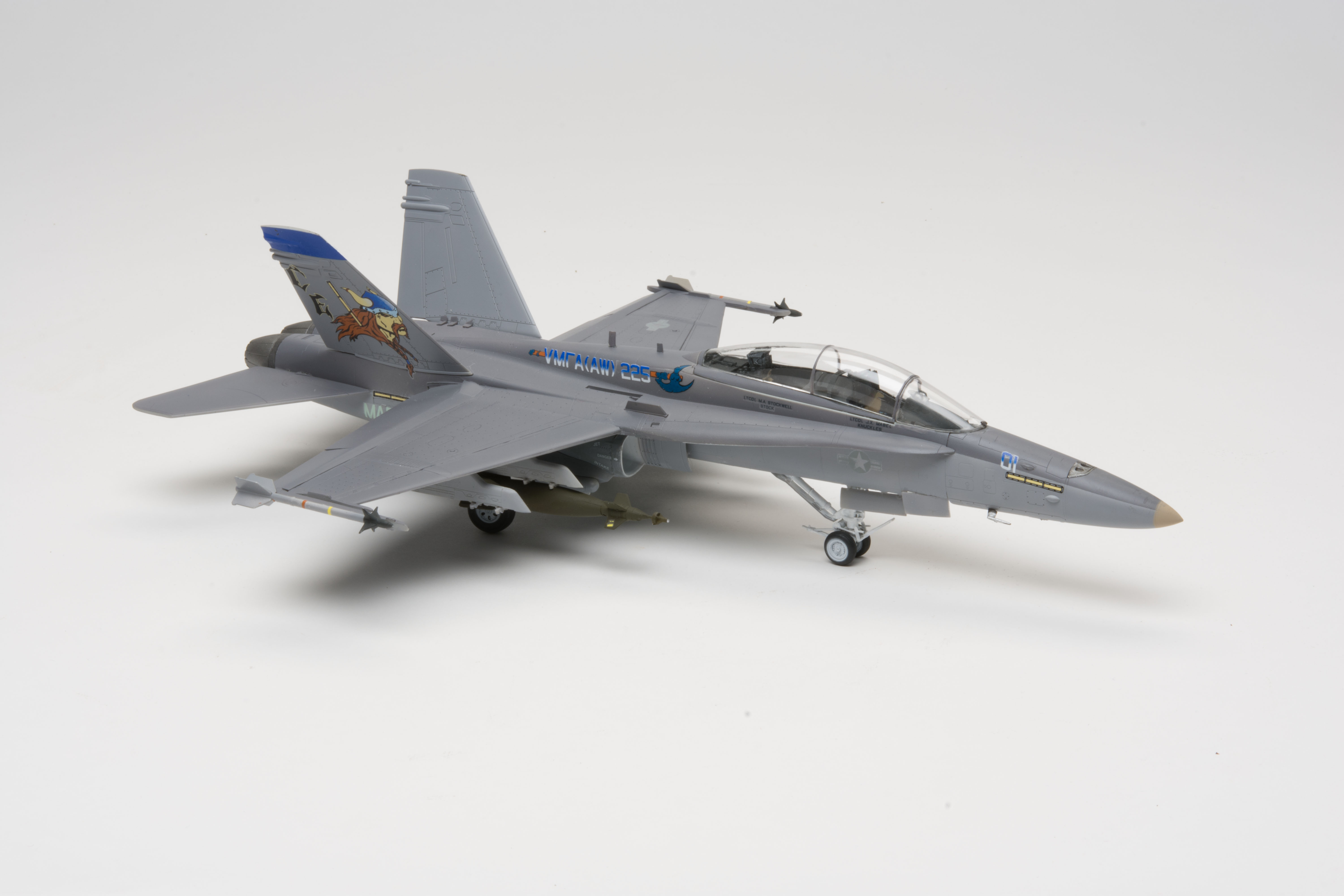 FSDWB0721_HobbyBoss_FA18D_02