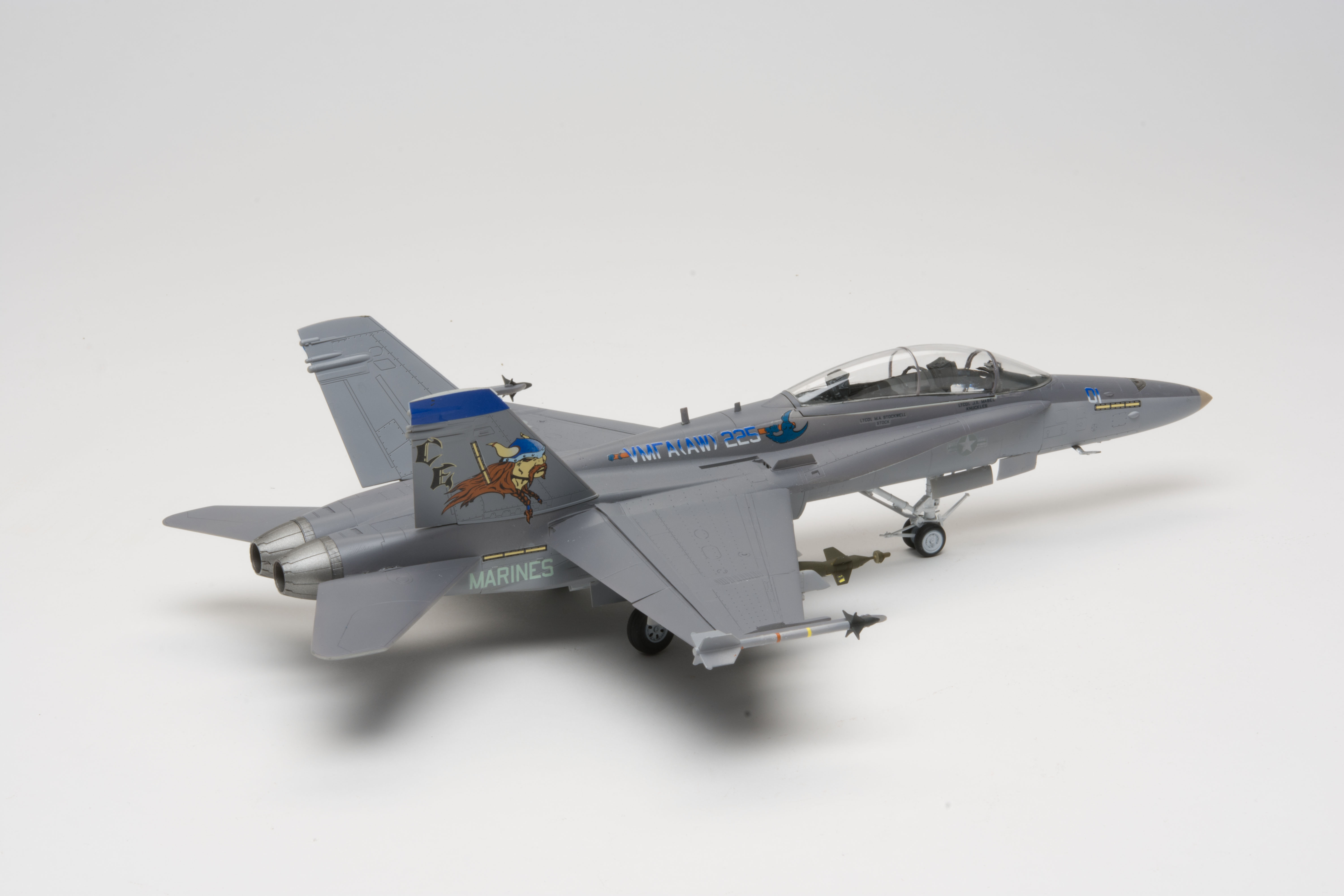 FSDWB0721_HobbyBoss_FA18D_03