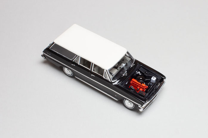 AMT 1/25 scale 1963 Chevy II Station Wagon with trailer
