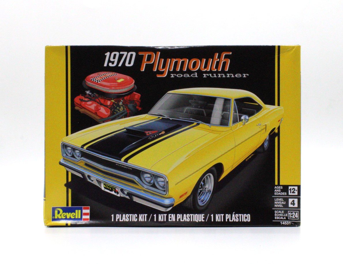 Revell 1/24 scale 1970 Plymouth Road Runner plastic model kit