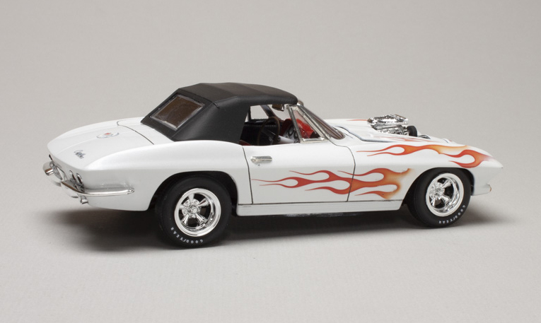 AMT 1 25 scale 1963 Corvette convertible plastic model kit review FineScale Modeler Magazine