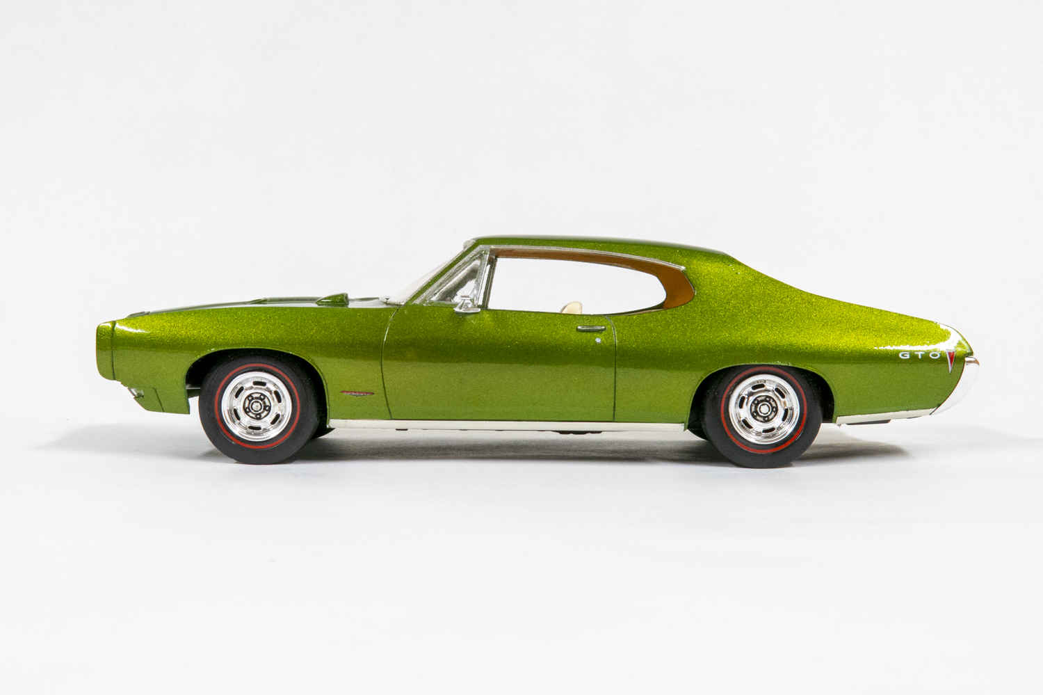 AMT 1/25 scale 1968 Pontiac GTO Hardtop Craftsman Plus