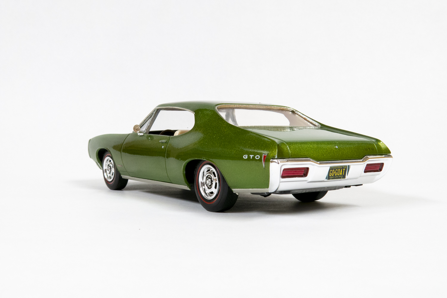 ミニカー 1968 Pontiac gto bossman AMT 1/25 scale 1968 Pontiac GTO Hardtop Craftsman Plus plastic