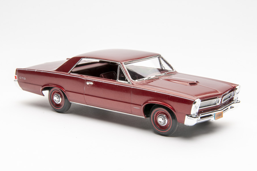 AMT 1/25 scale 1965 Pontiac GTO Hardtop 'Craftsman Plus' plastic model kit  review | FineScale Modeler Magazine