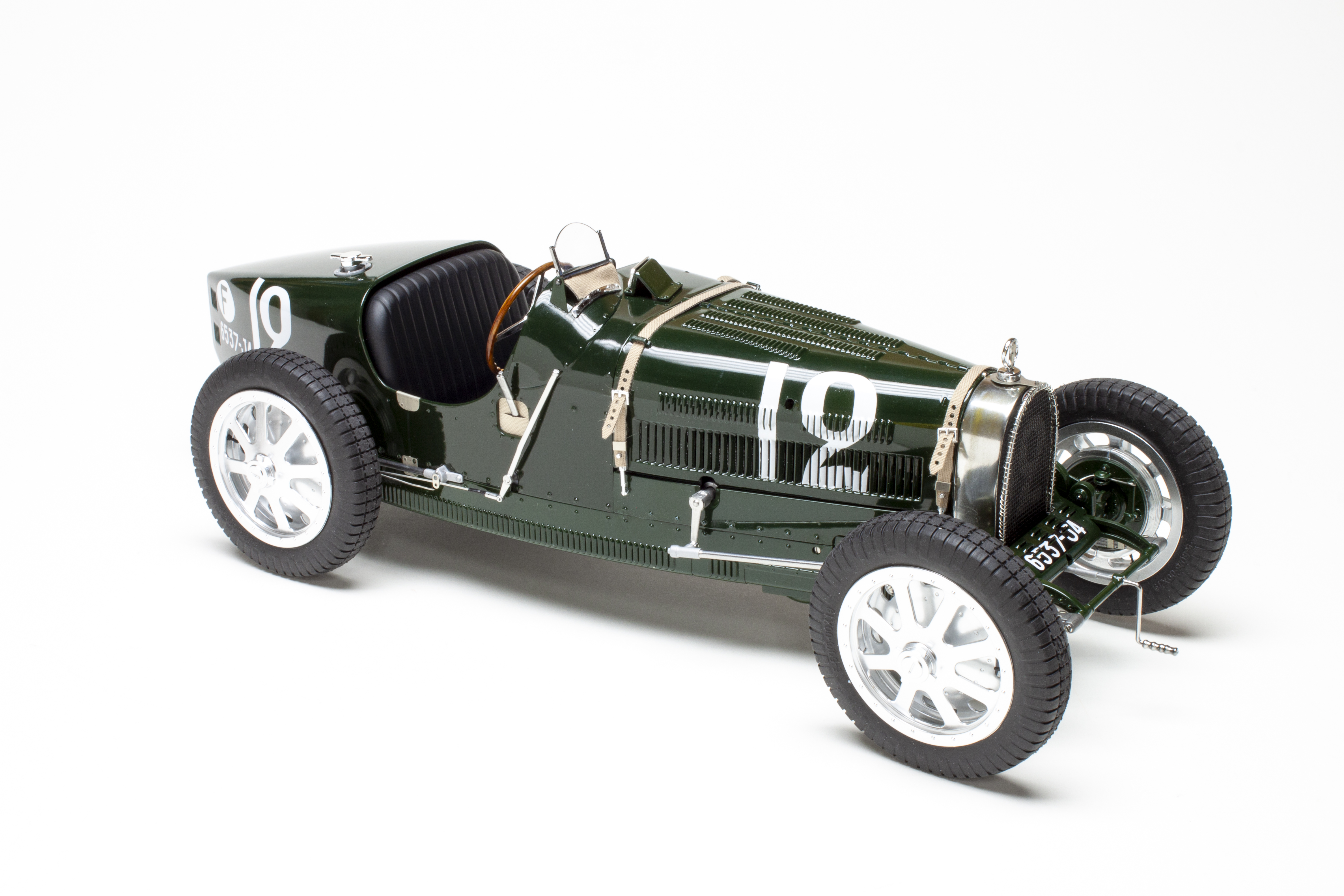 Italeri 1 12 scale Bugatti Type 35B plastic model kit review