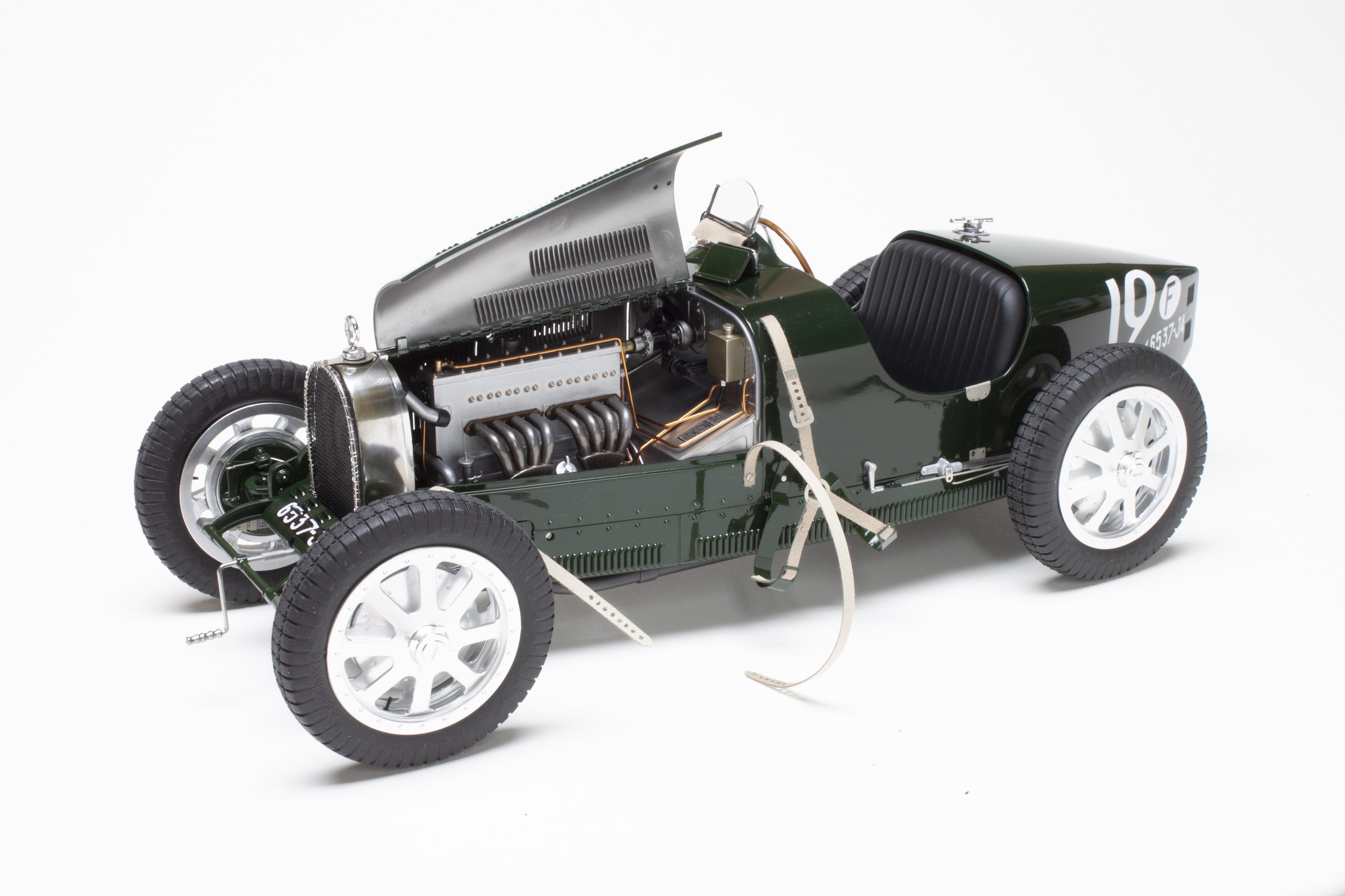 Italeri 1 12 scale Bugatti Type 35B plastic model kit review