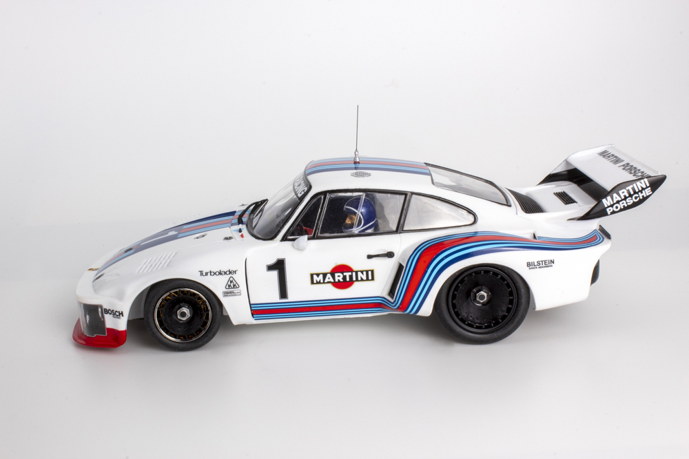 自動車 Tamiya 1/20 Martini Porsche 935 Turbo TAMIYA 1/24 Porsche 935 Turbo Martini #24001 motorized scale