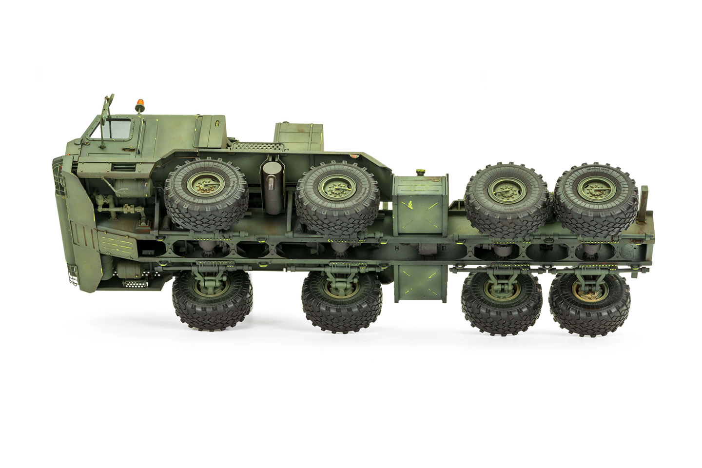 Amazon | トランペッター 1/35 ロシア連邦軍 BAZ-6403トラクター
