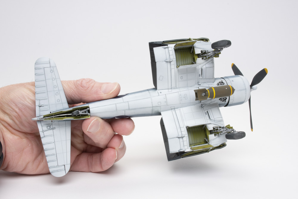 Magic Factory 1/48 scale F4U-1A/2 Corsair Dual Combo plastic