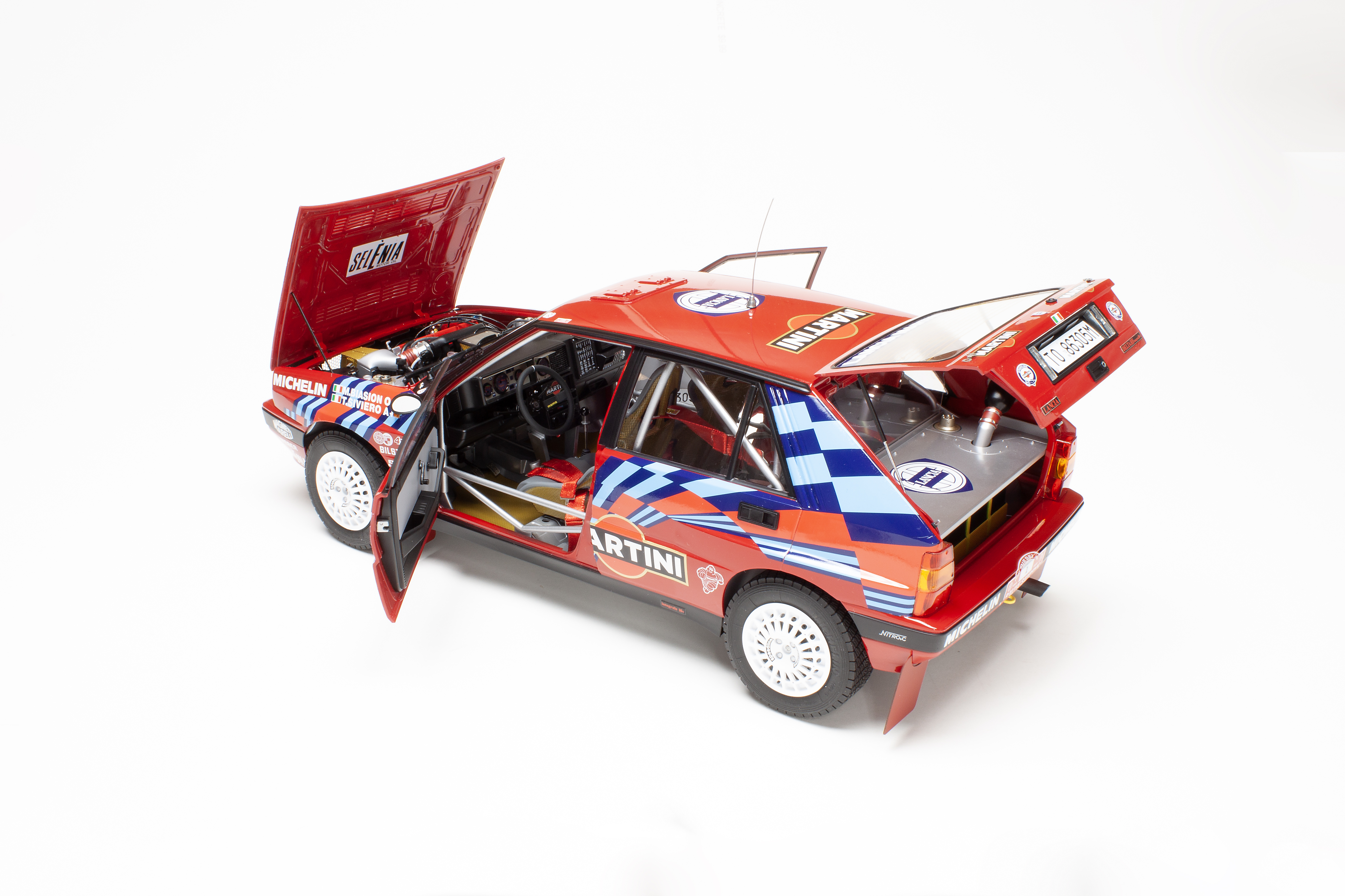 Italeri 1/12 scale Lancia Delta HF Integrale 16V San Remo 1989 plastic  model kit review | FineScale Modeler Magazine