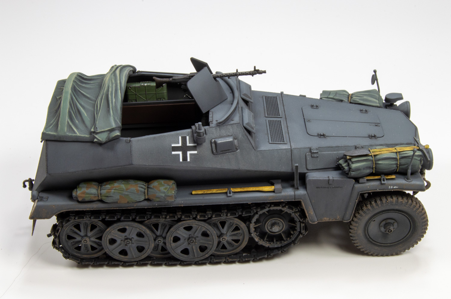 Takom 1/35 scale SdKfz 250/1 plastic model kit review