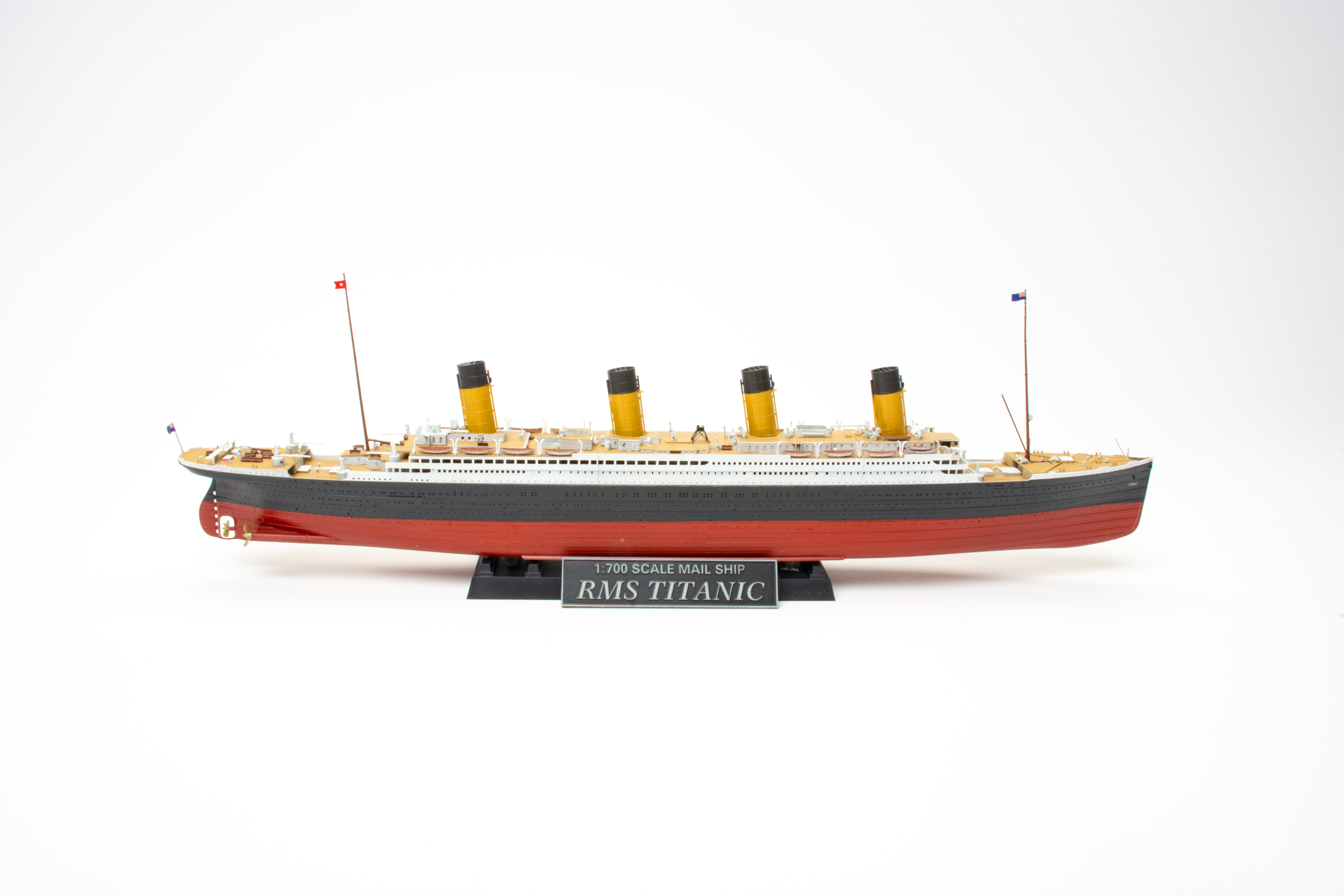 HobbyBoss 1 700 scale RMS Titanic plastic model kit review FineScale Modeler Magazine