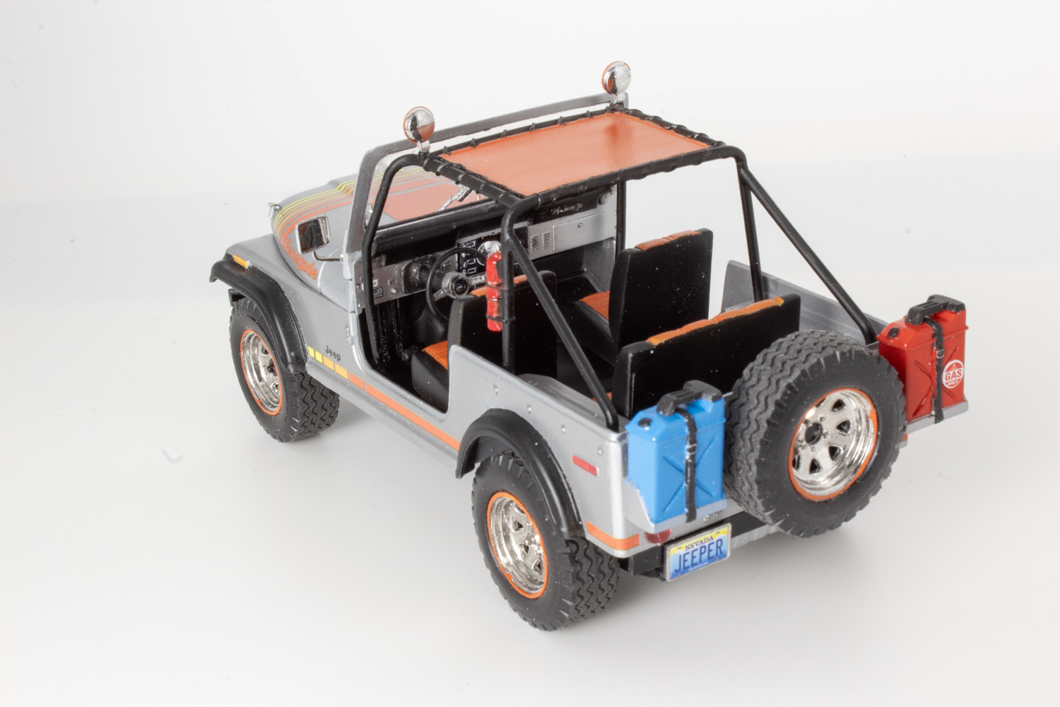 '77 Jeep CJ-7 Renegade 1:24 Revellプラモデル Revell 1/24 scale '77 Jeep CJ-7 2'n1 plastic model kit review
