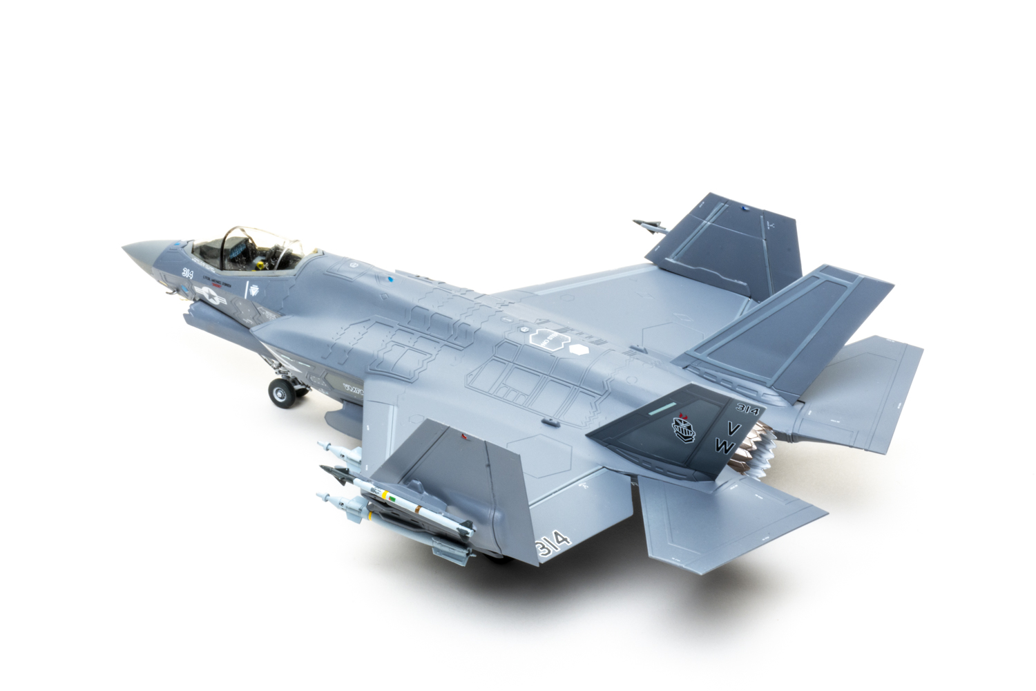 Anigrand Craftswork 1/72 scale General Dynamics A-12 Avenger II | Finescale  Modeler Magazine