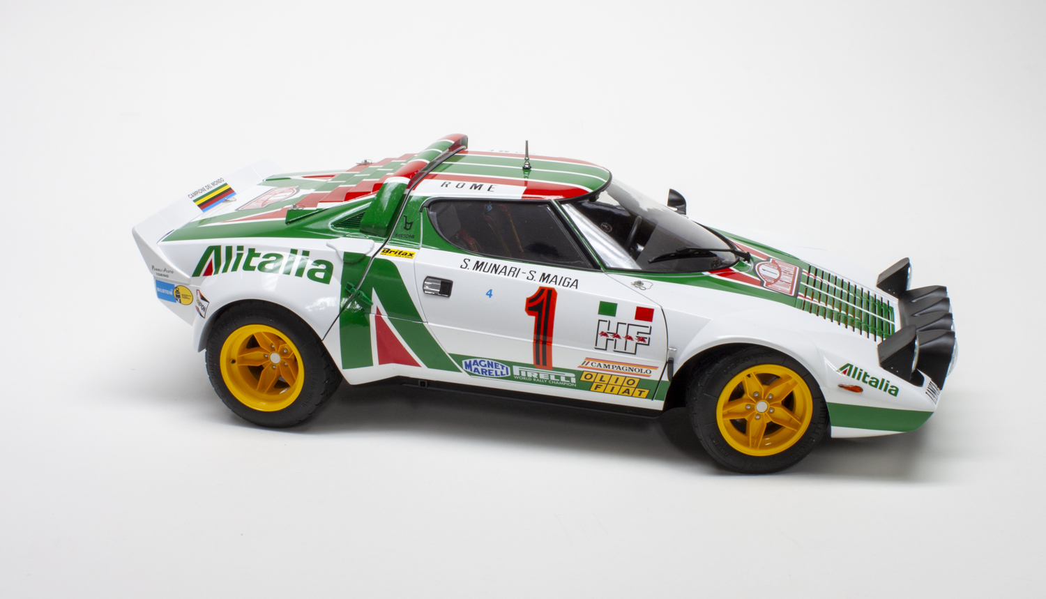 Italeri 1/12 scale Lancia Stratos HF Gr.4 Monte Carlo 1977