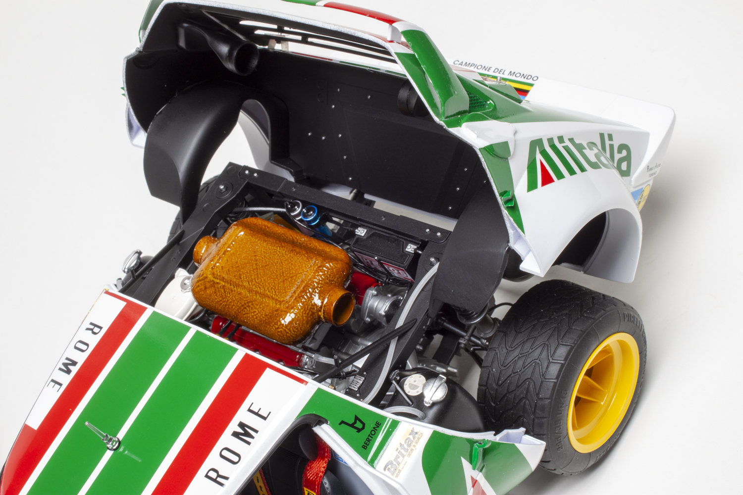 Italeri 1/12 scale Lancia Stratos HF Gr.4 Monte Carlo 1977