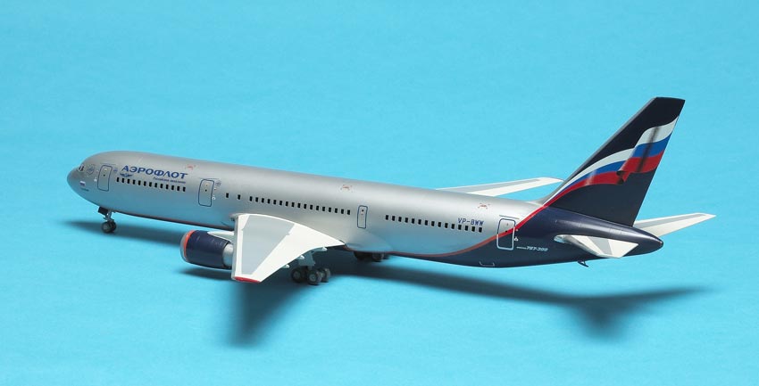 Zvezda 1/144 scale Boeing 767-300 airliner