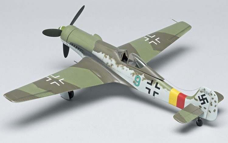 Pacific Coast 1/32 scale Focke-Wulf Ta 152 | Finescale Modeler