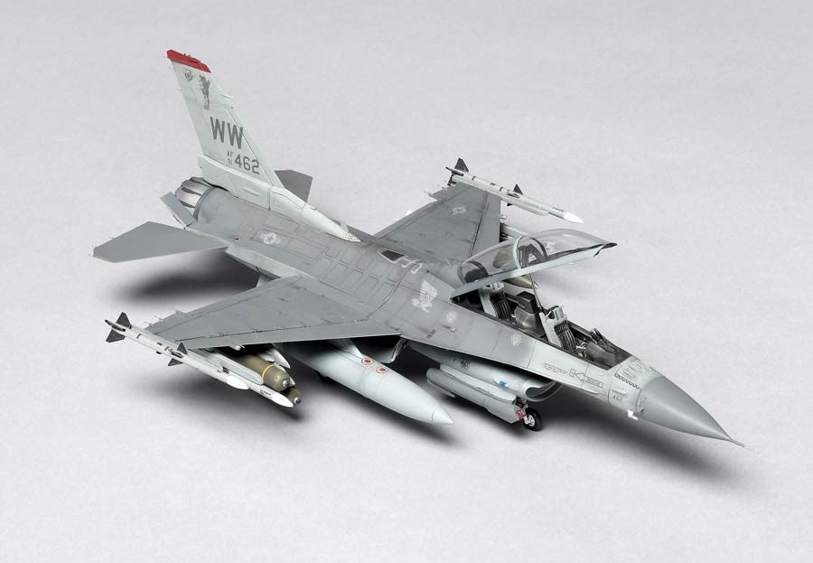 Kinetic 1/48 scale F-16DG/DJ Block 40/50 Viper | Finescale