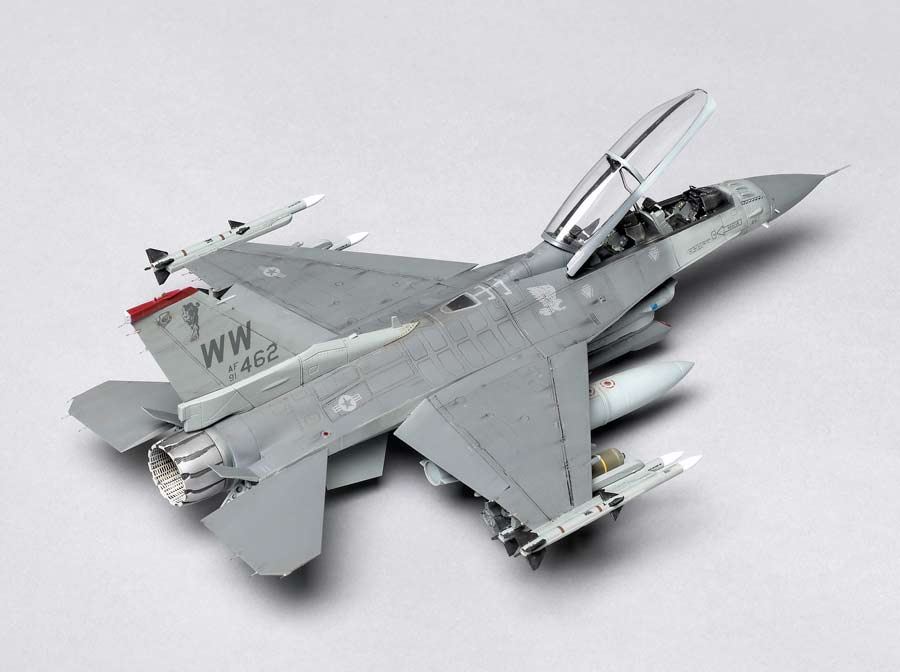 Kinetic 1/48 scale F-16DG/DJ Block 40/50 Viper | Finescale Modeler 