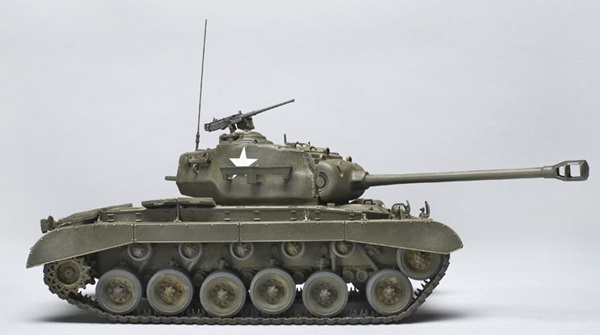 HobbyBoss 1/35 scale M26 Pershing tank